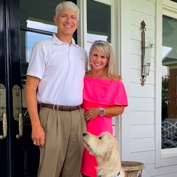 Meet your Posher, Loribeth - Picture 1 of 3